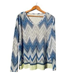 Womens Long Sleeve V Neck Weekends Chicos Rhinestones Size 3 Pullover Cheveron